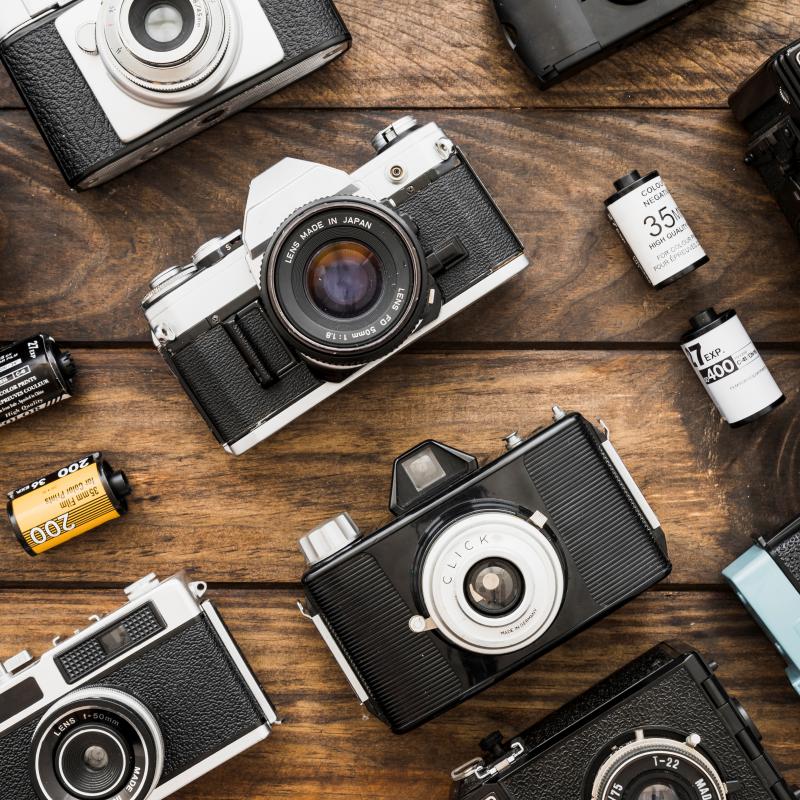 Kinofilmové fotoaparáty a analogová klasika